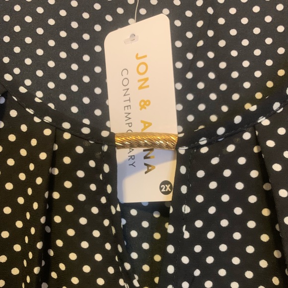 Jon & Anna Sleeveless Black & White Blouse with Gold Detail Size 2X NWT - Picture 2 of 3